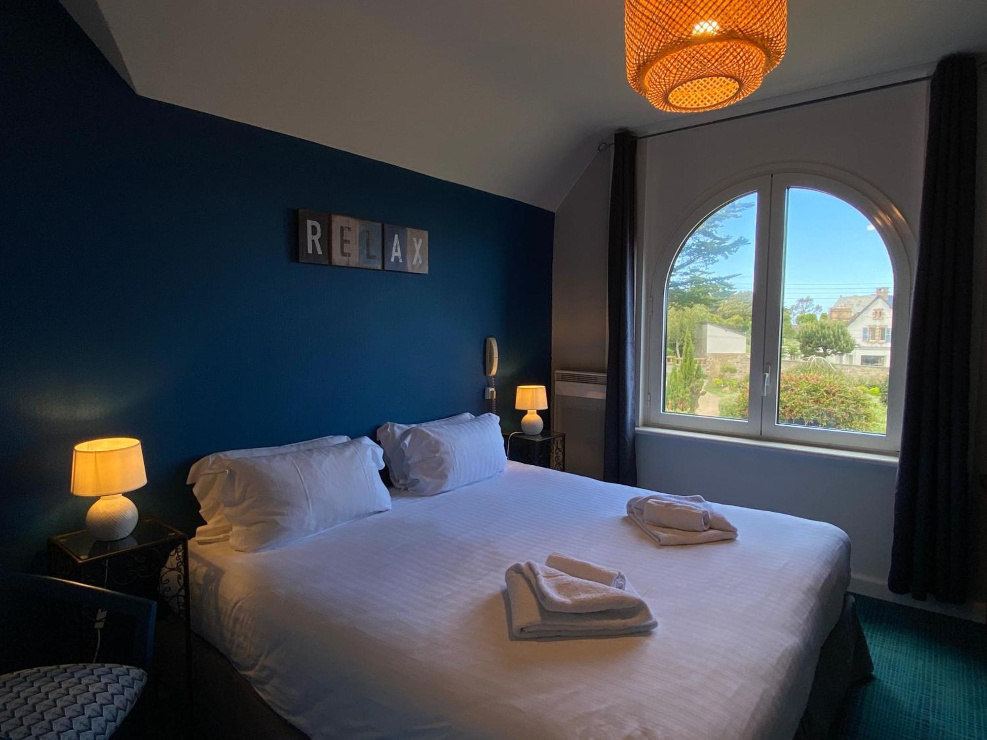 Park Hotel Bellevue Tregastel Luaran gambar