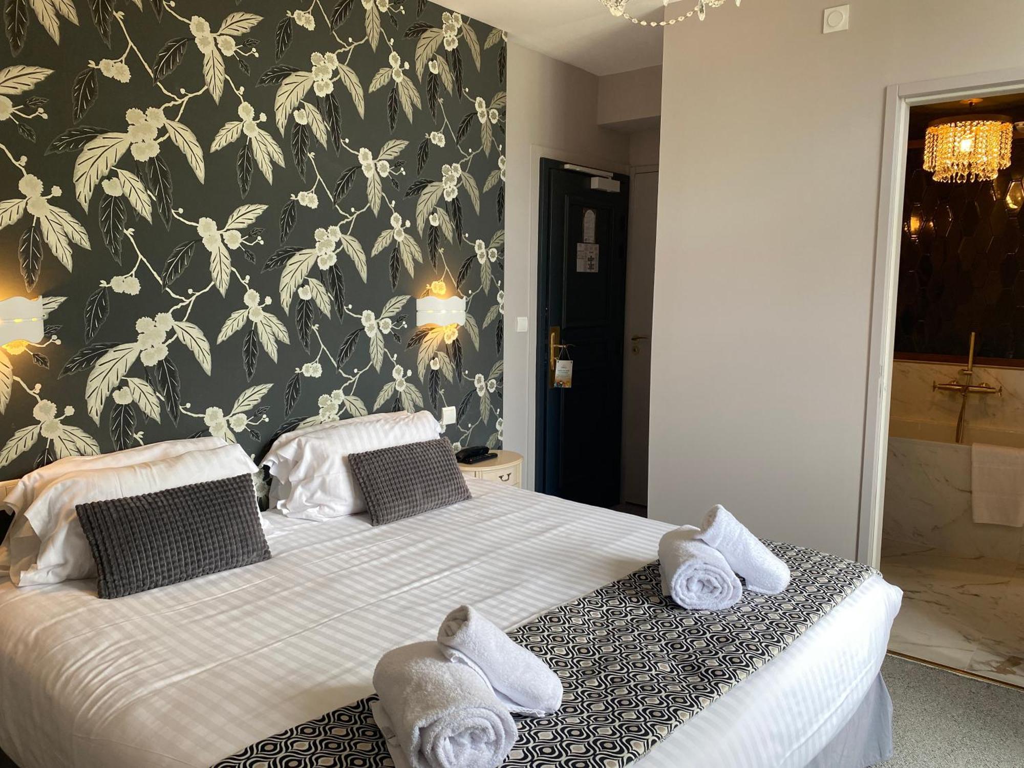 Park Hotel Bellevue Tregastel Luaran gambar