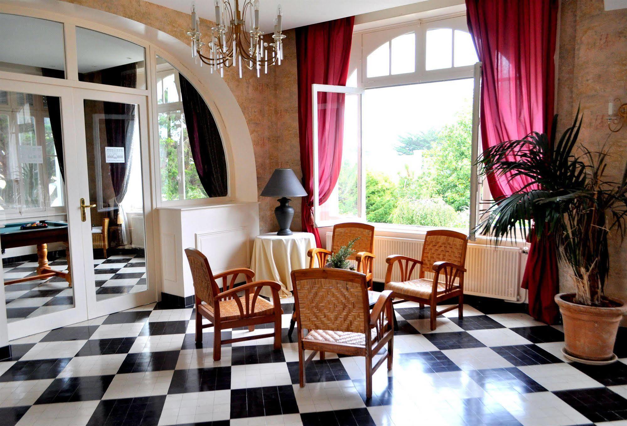 Park Hotel Bellevue Tregastel Luaran gambar